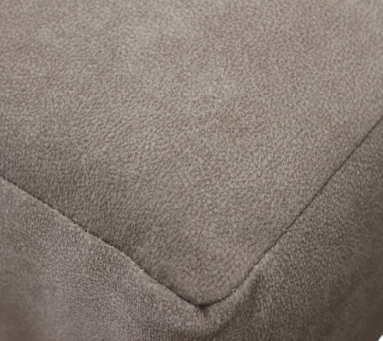 Sala Seccional Luciana Beige