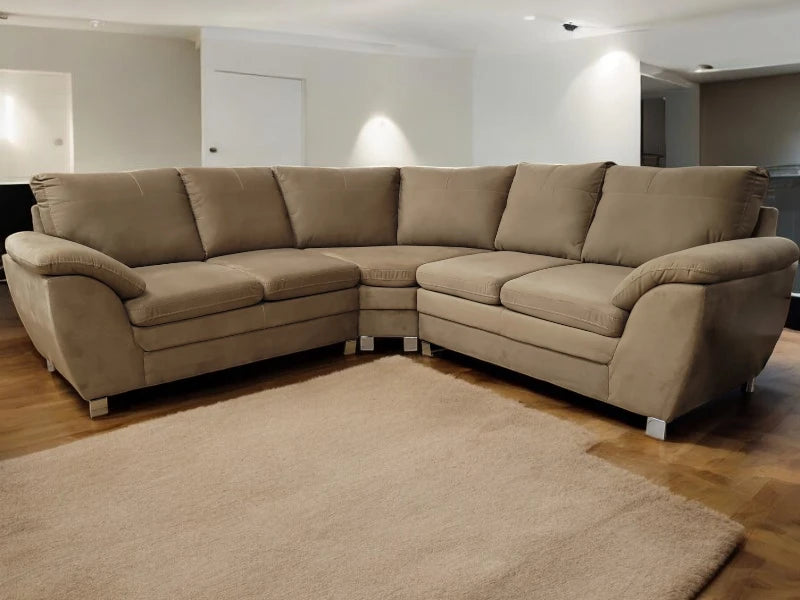 Sala Seccional Ruzz Café